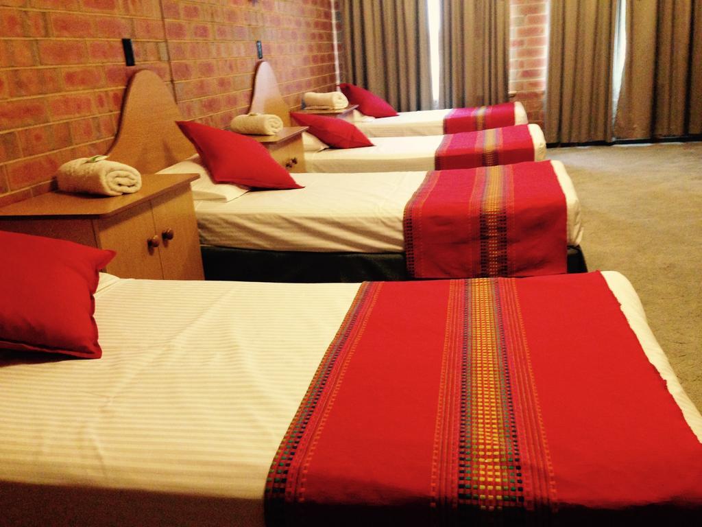 Pooraka Motor Inn Bilik gambar