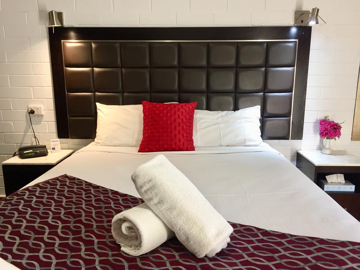 Pooraka Motor Inn Luaran gambar